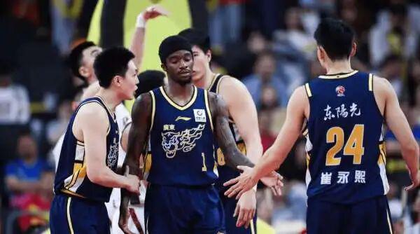 开云体育官网-辽粤大戏，广东挨刀，山东偷笑